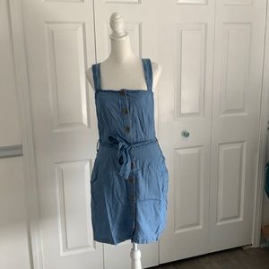 Love tree dress size Large.